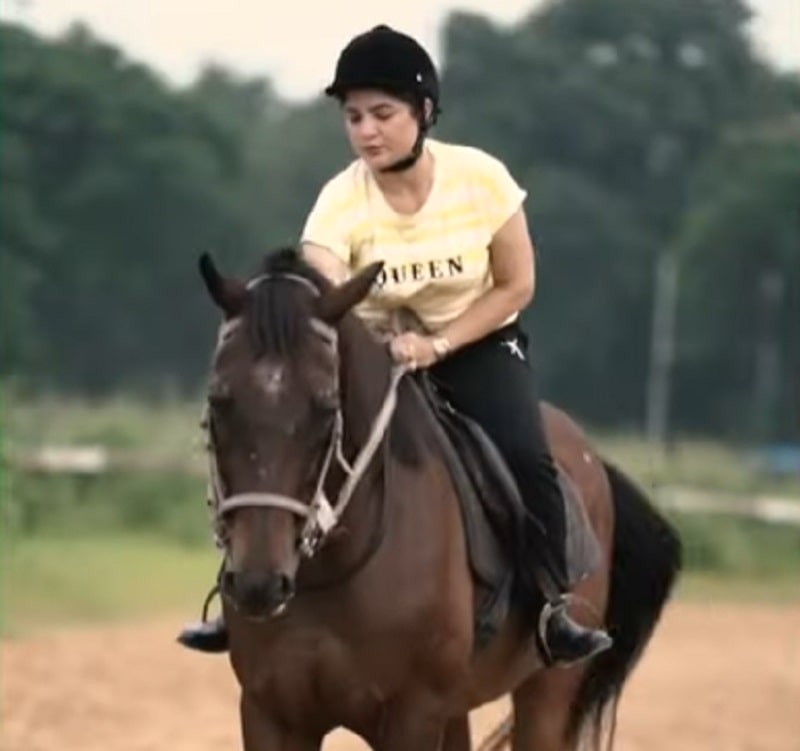 Srabanti Chatterjee Begins Horse Riding Lessons For Devi Chowdhurani