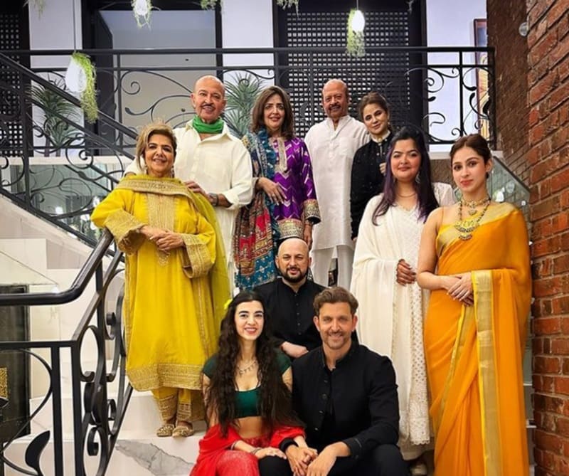 Hrithik Roshan And Saba Azad Celebrate Diwali With His Family